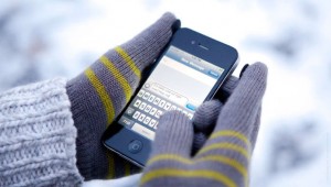 Does your geek need to keep his fingers toasty? Check out these geek-afied gloves